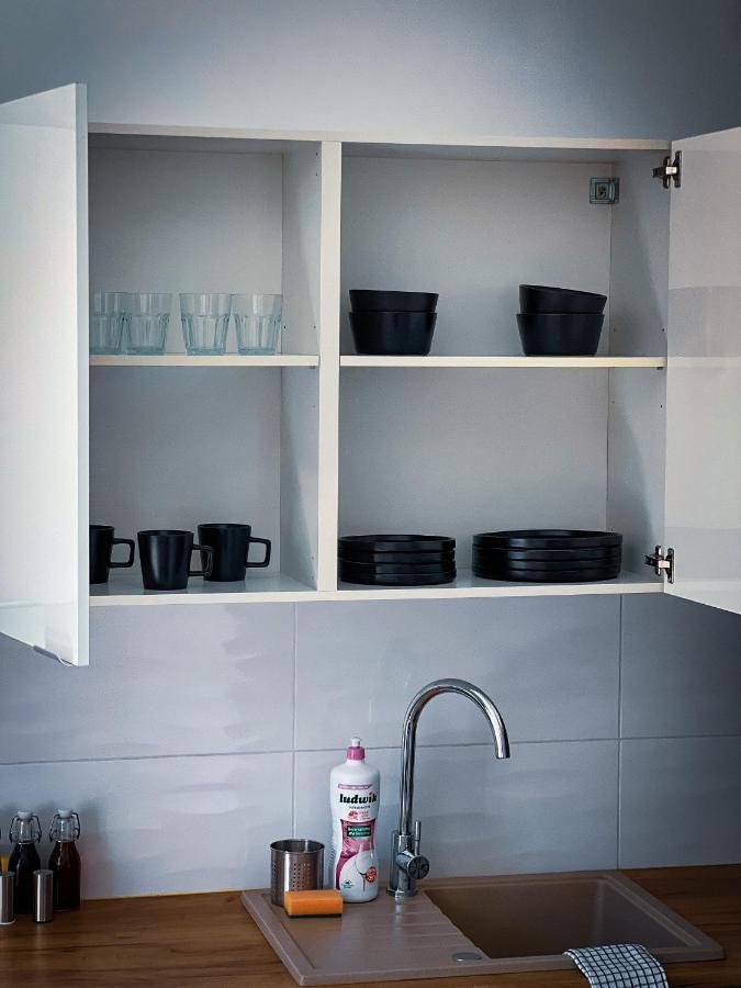 Nalu Black&white No 8 Apartment